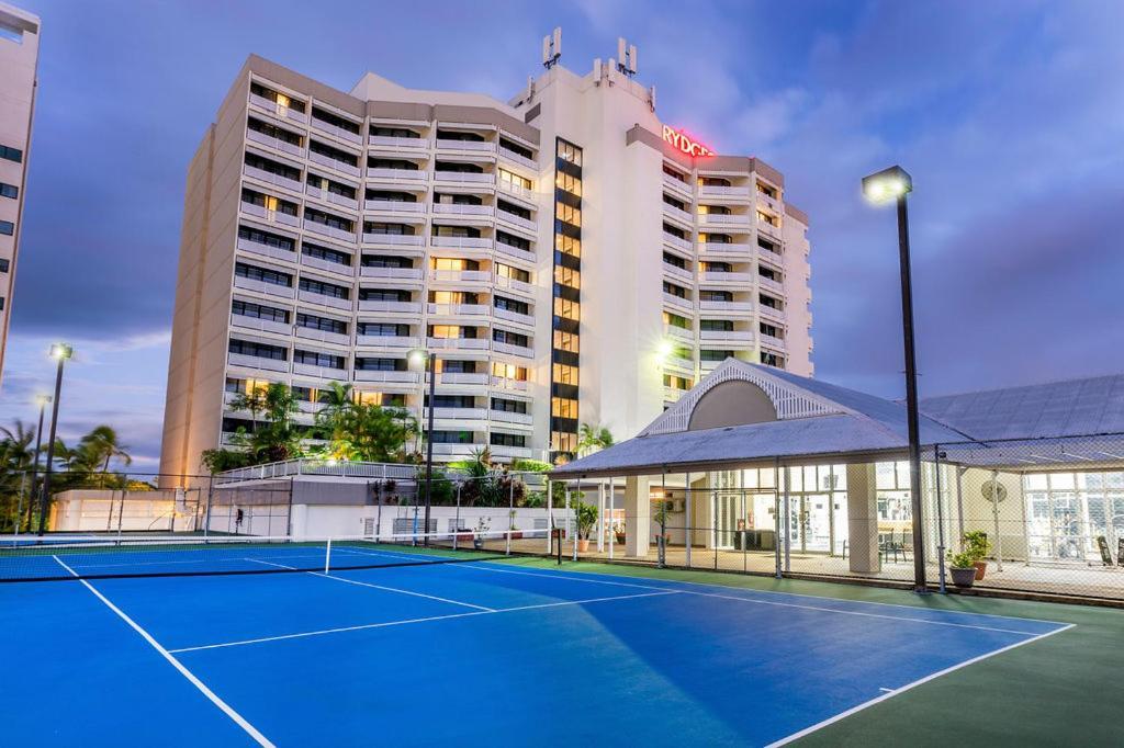 Rydges Esplanade Resort קאירנס מראה חיצוני תמונה