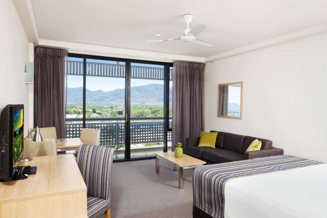 Rydges Esplanade Resort קאירנס מראה חיצוני תמונה